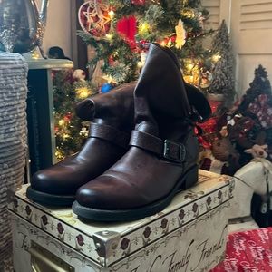 Frye boots, Size 9 1/2